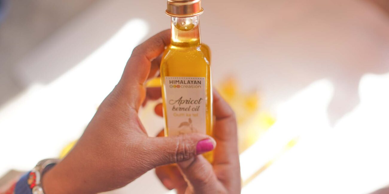 Apricot kernel oil - Gutti ka tel.