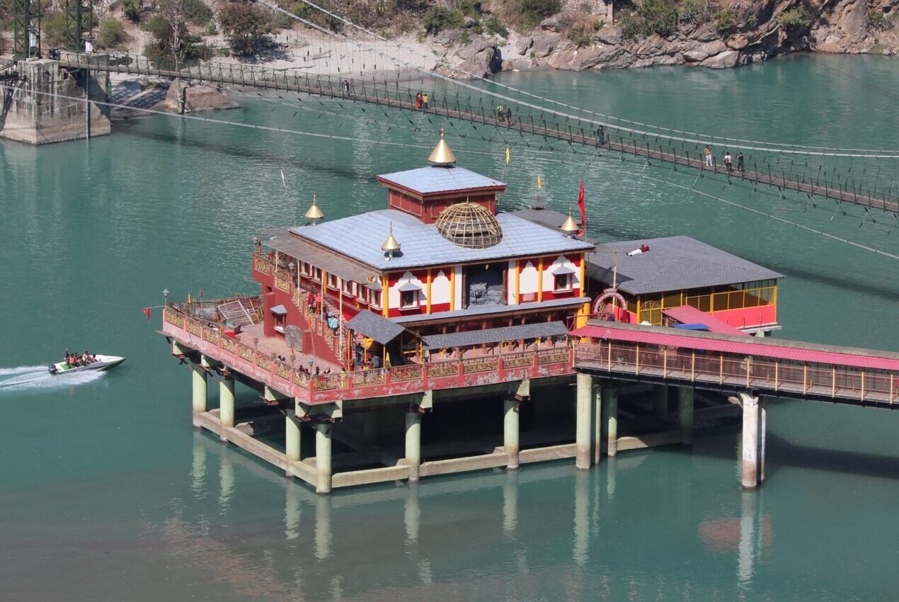 Dhari Devi Temple in the middle of Alaknanda river in Srinagar Uttarakhand