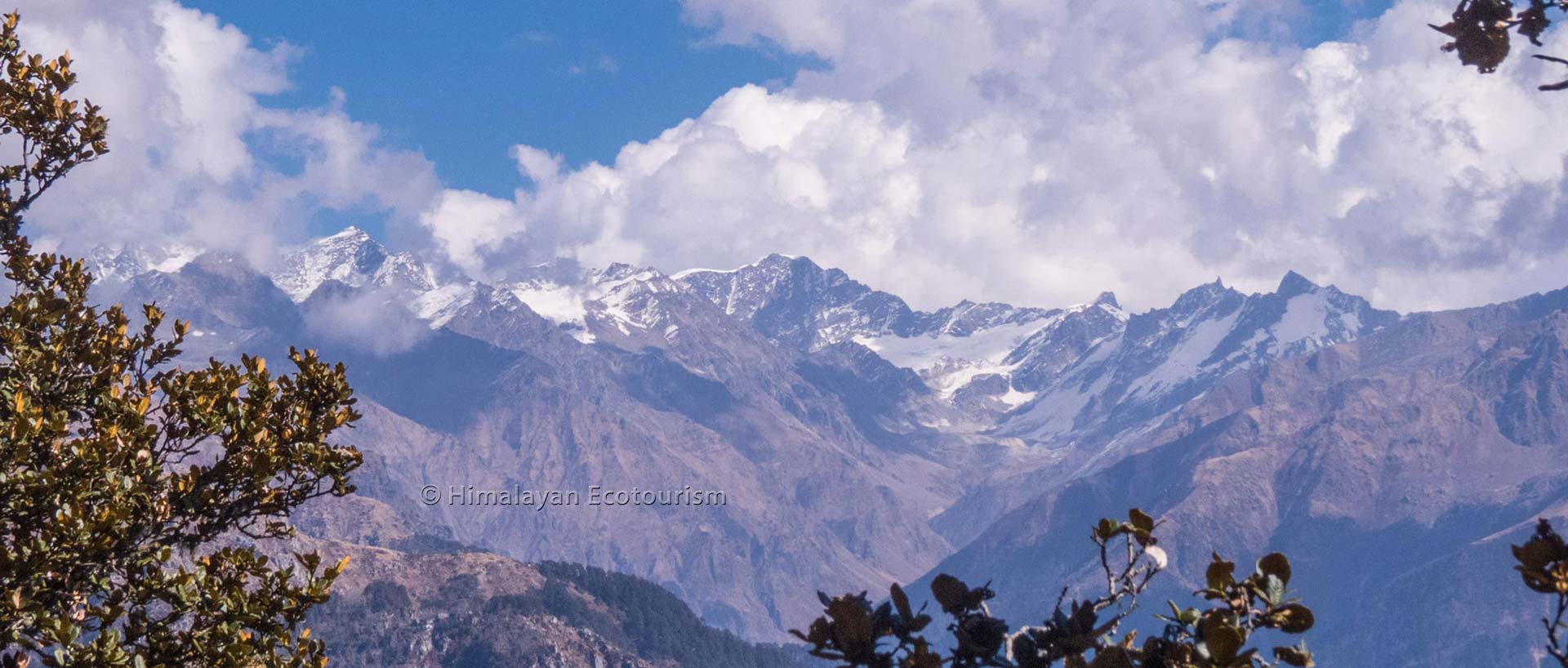 View of the Great Himalayan National Park from Kundri