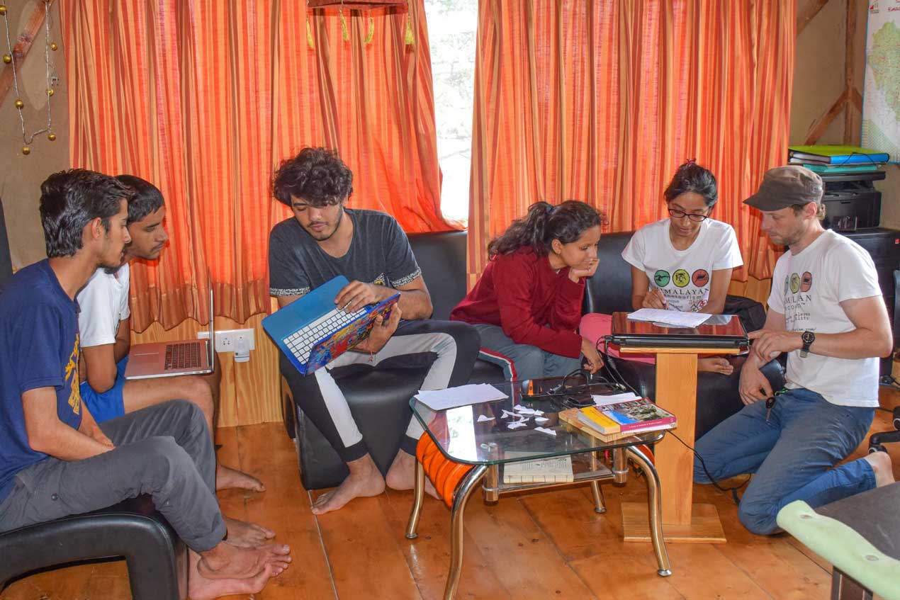 Séances de brainstorming avec les stagiaires du Himalayan Ecotourism