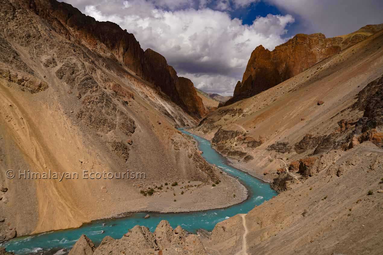 The Tsarap valley leading to the Phuktal monastery in Zanskar