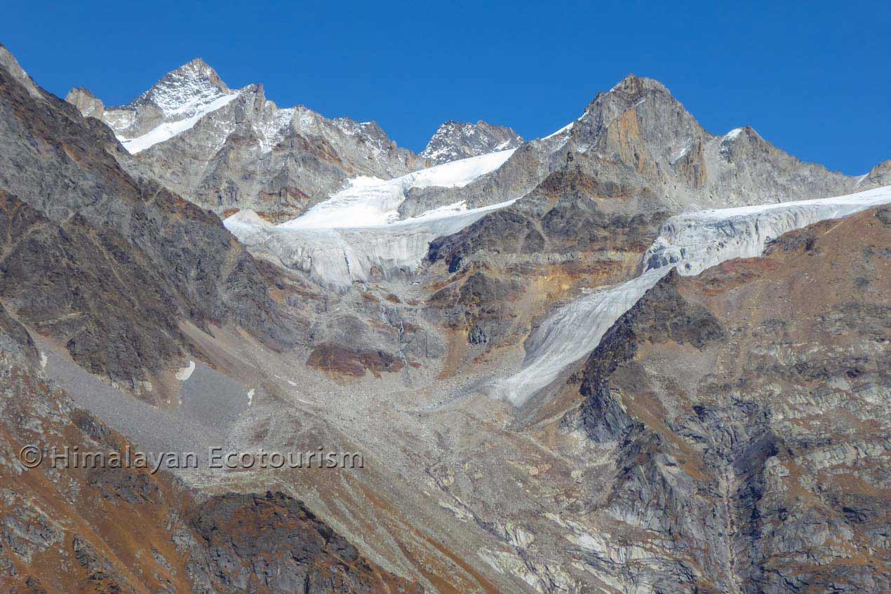 Snow Mountain ranges in the Tirthan Valley
